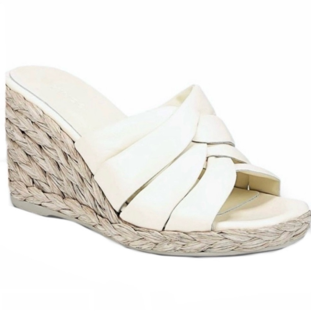 NEW VINCE IVORY LEATHER WEDGE SANDALS